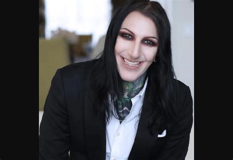 chris motionless young|Chris Motionless Biography